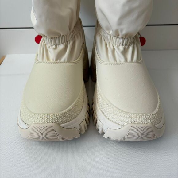 Hunter Women's White and Cream Boots - Picture 4 of 8